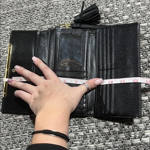 Steve Madden | Black Wristlet with Gold Hardware - Picture 12 of 12